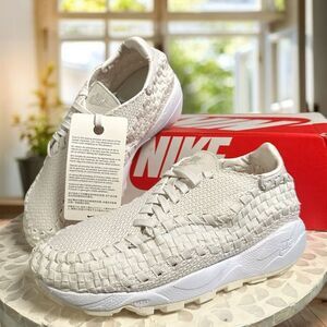 Nike Women's Air Footscape Woven 'Light Bone' (FZ0405-001)